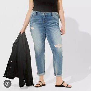 Torrid Boyfriend Straight Vintage Stretch Distressed Jeans